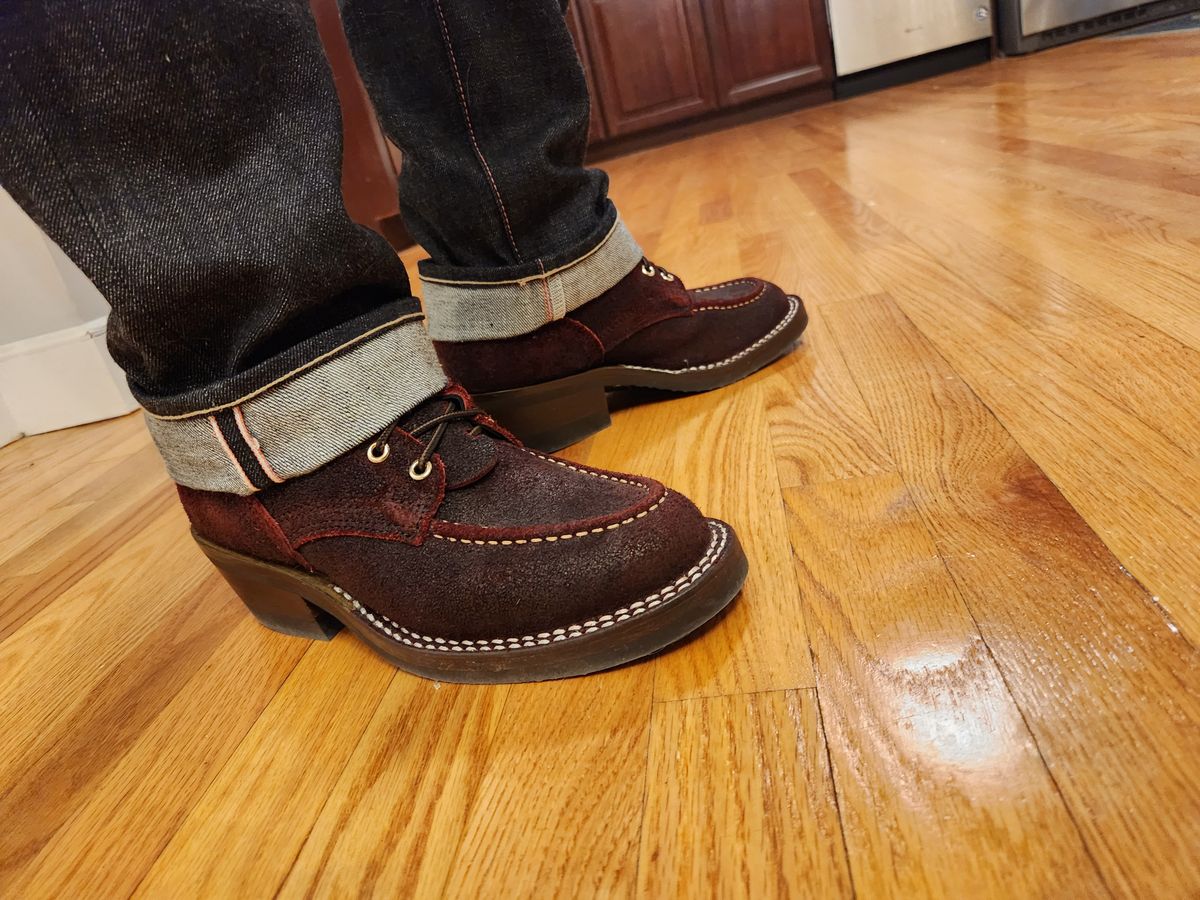 Photo by dufrau on April 24, 2025 of the Nicks Moc Toe in Law Tanning Oxblood Roughout Shruken Bison.