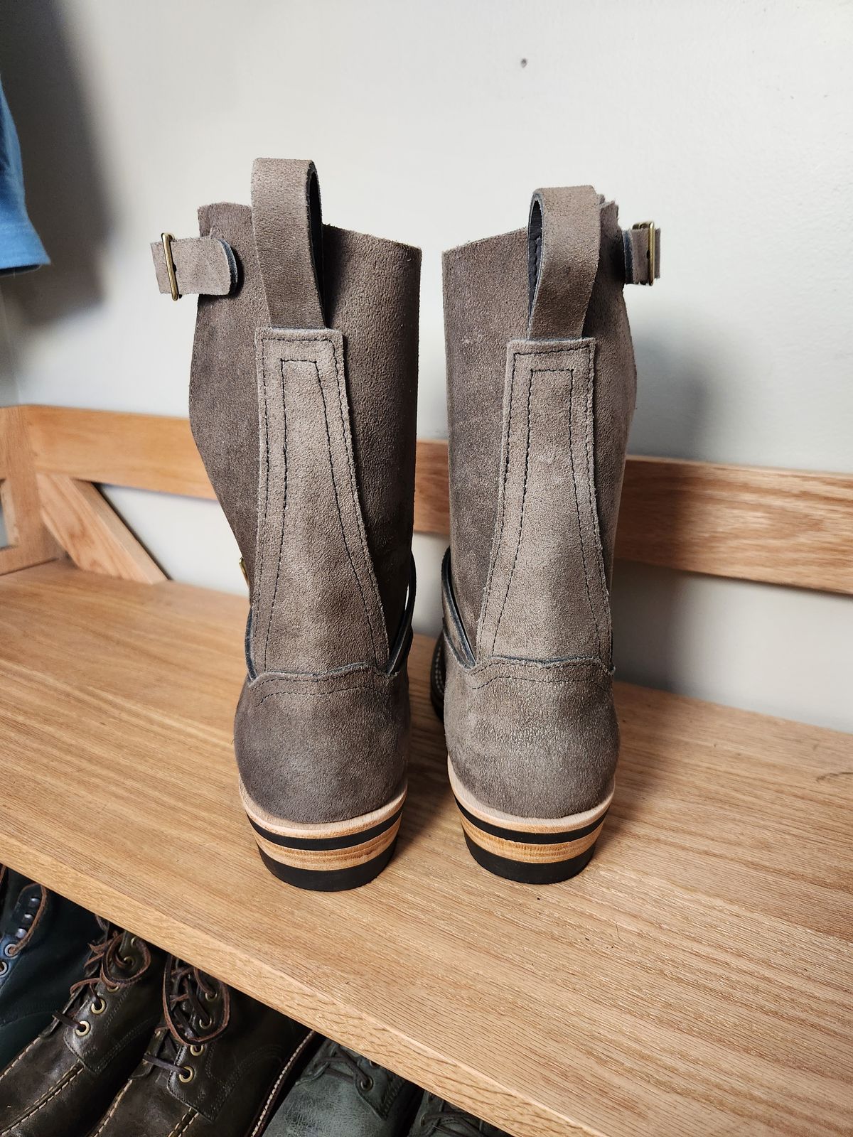 Photo by dufrau on May 18, 2026 of the Nicks Pullman in Seidel 1964 Ash Grey Roughout.