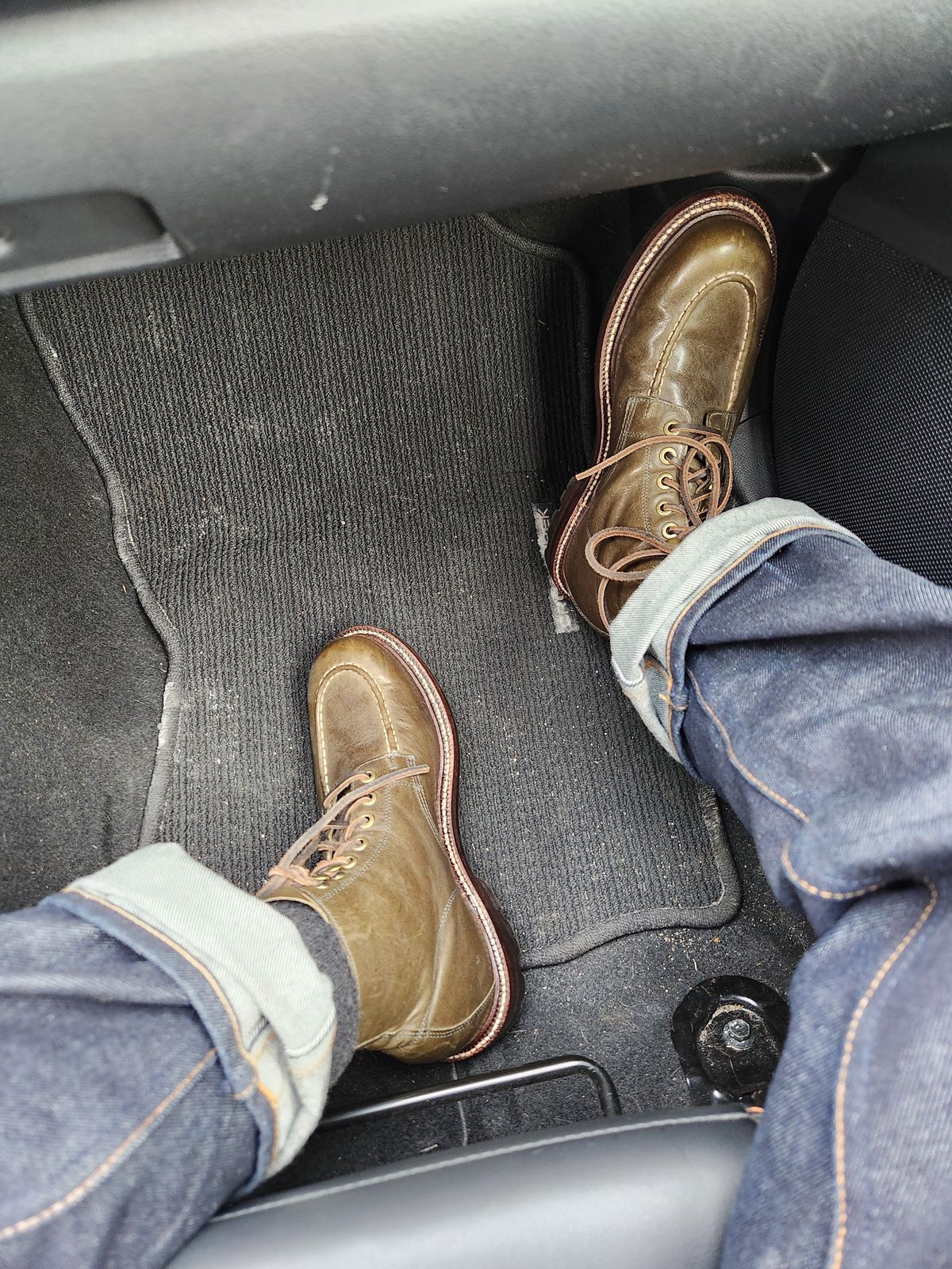 Photo by dufrau on March 30, 2026 of the Grant Stone Brass Boot in Incas Jungle Kangaroo.