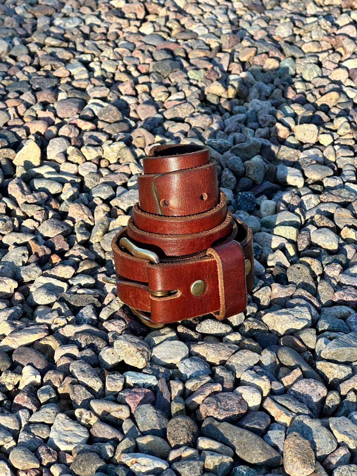 Photo by AndrewsBoots on February 1, 2026 of the Homestead Brand Essential Leather Belt No. 1508 in Distressed Brown Full Grain USA Tanned Latigo.