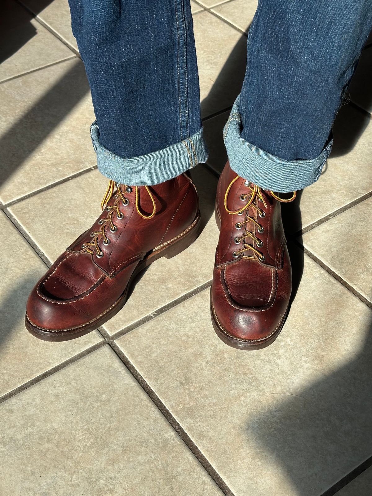 Photo by AndrewsBoots on July 19, 2025 of the Red Wing 214 in S.B. Foot Oxblood Mesa.
