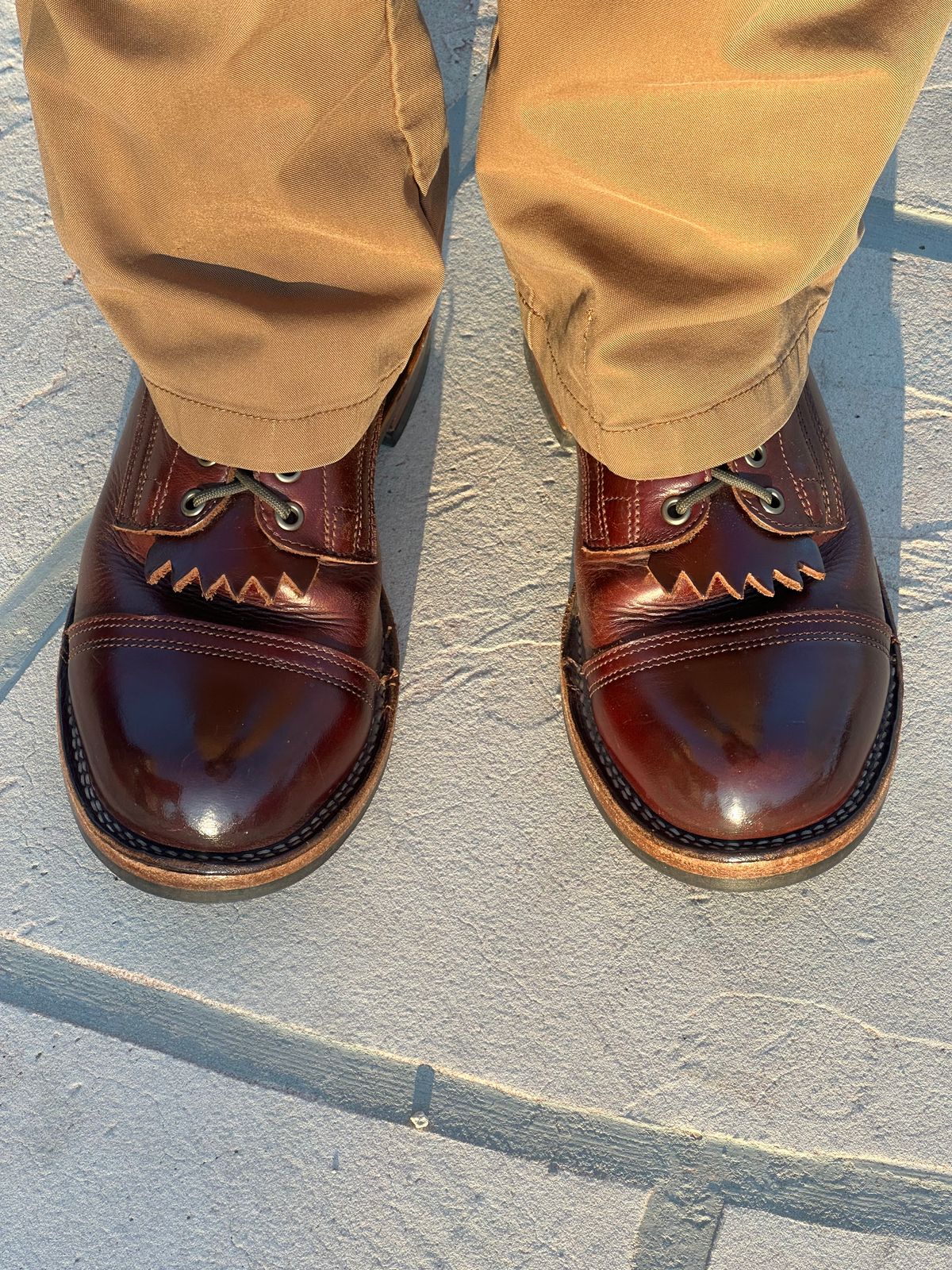 Photo by AndrewsBoots on January 10, 2026 of the Drew's Boots 8-inch Contractor Toe Cap in Brown Cyclone.