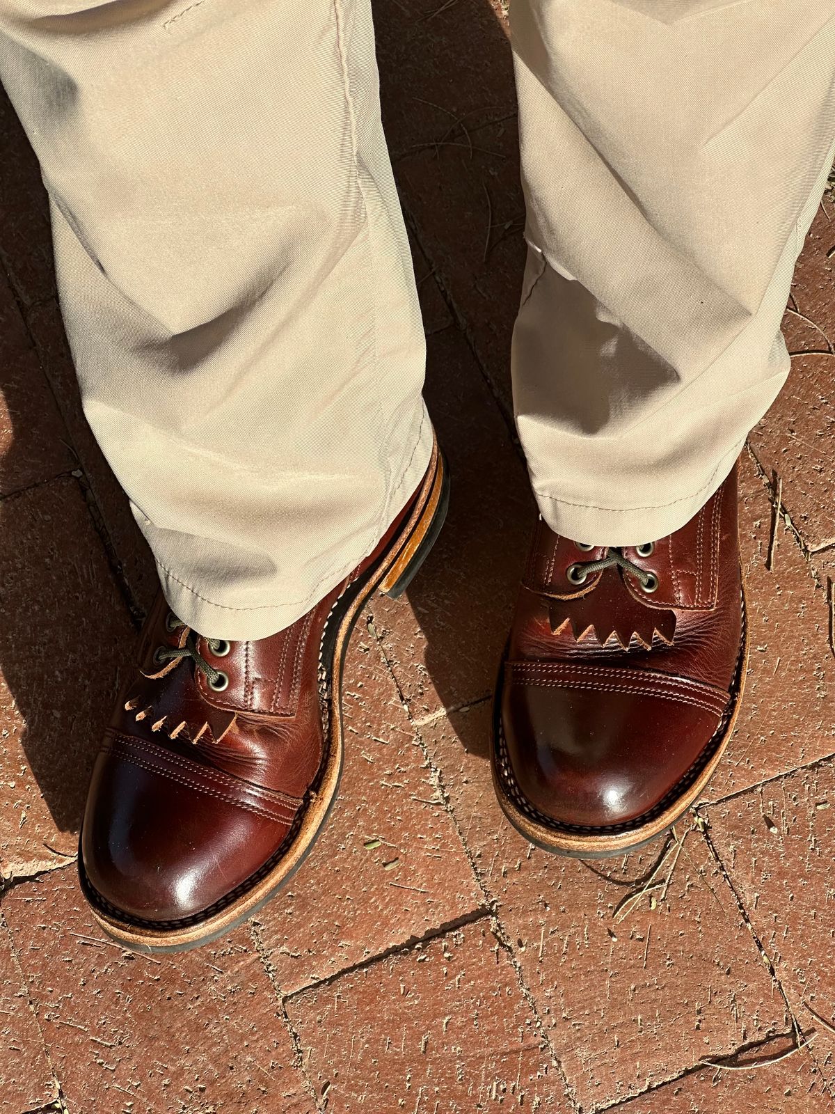 Photo by AndrewsBoots on January 18, 2026 of the Drew's Boots 8-inch Contractor Toe Cap in Brown Cyclone.