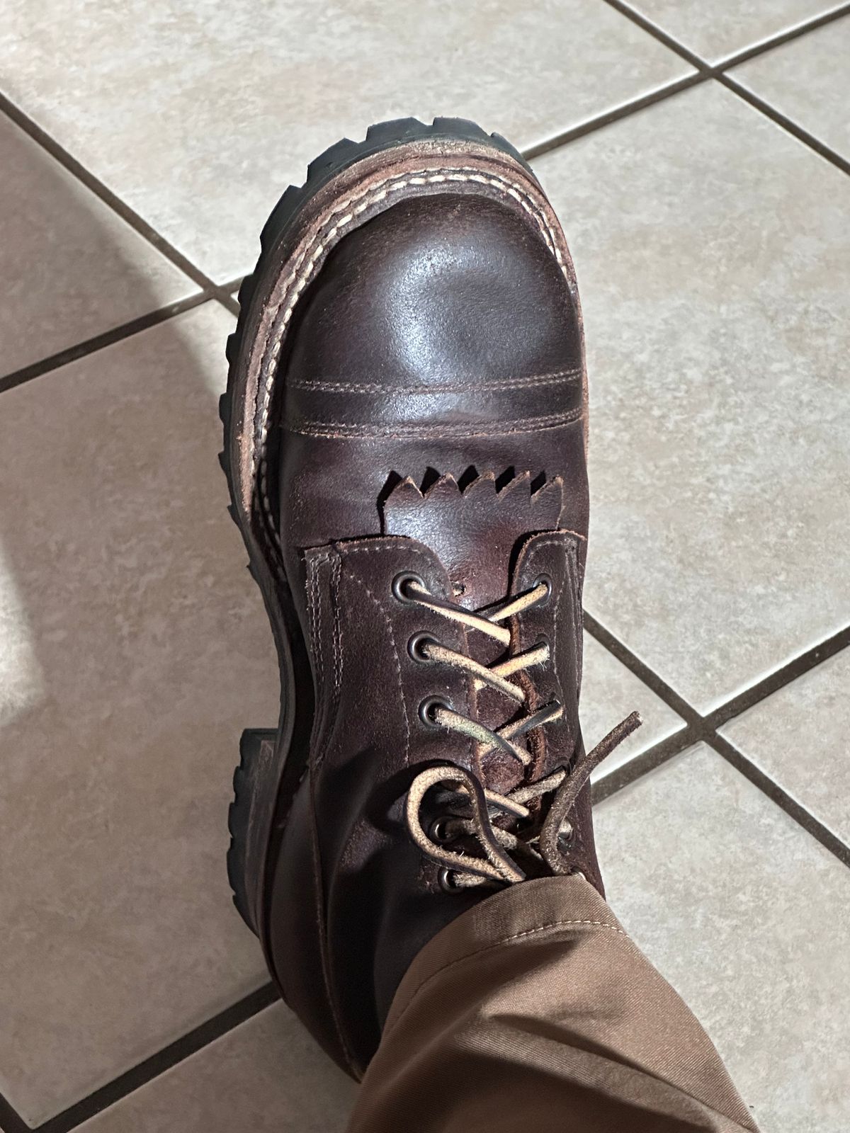 Photo by AndrewsBoots on October 19, 2024 of the White's Custom Model in Horween Cinnamon Waxed Flesh.