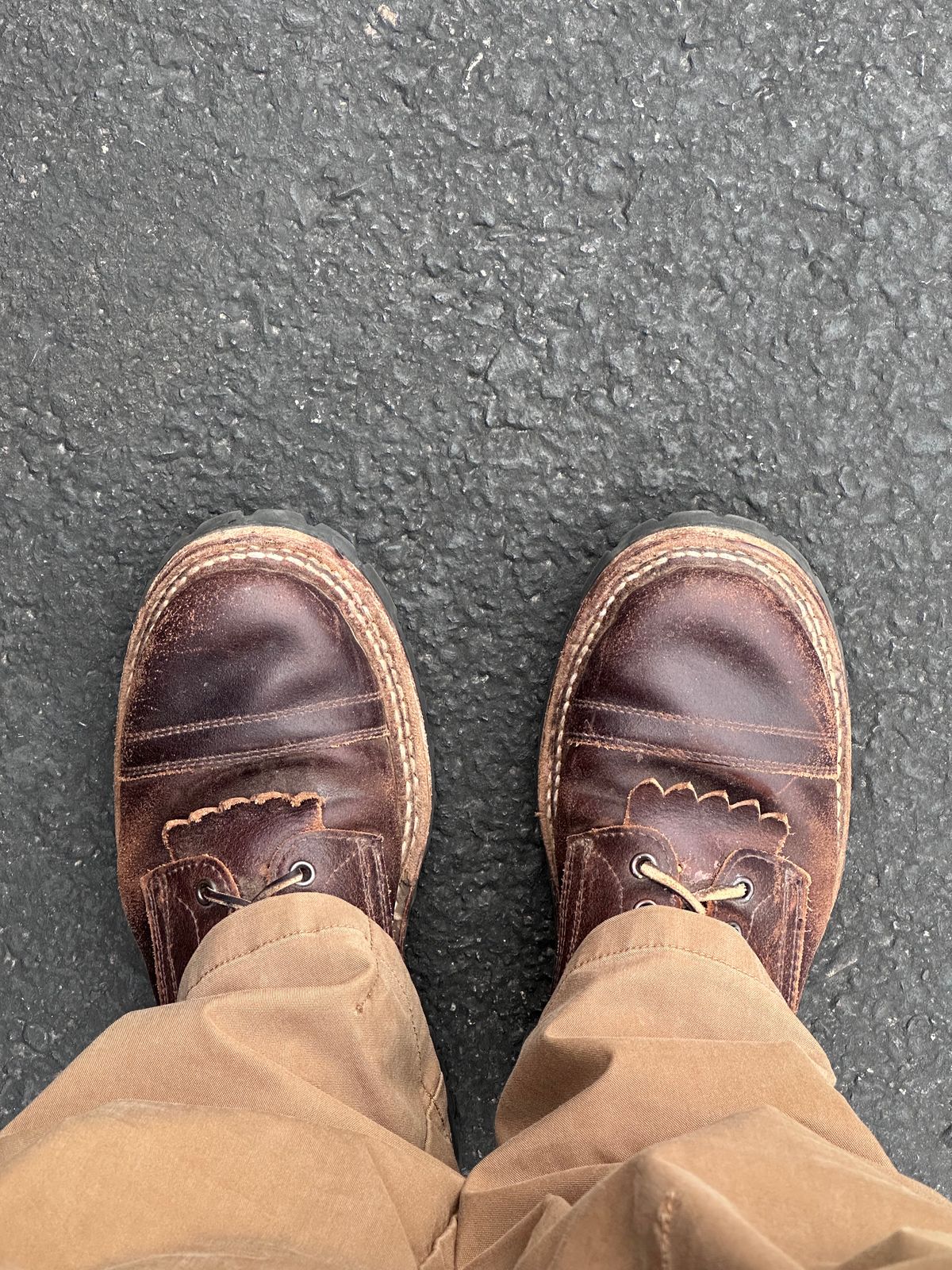 Photo by AndrewsBoots on February 12, 2025 of the White's Custom Model in Horween Cinnamon Waxed Flesh.