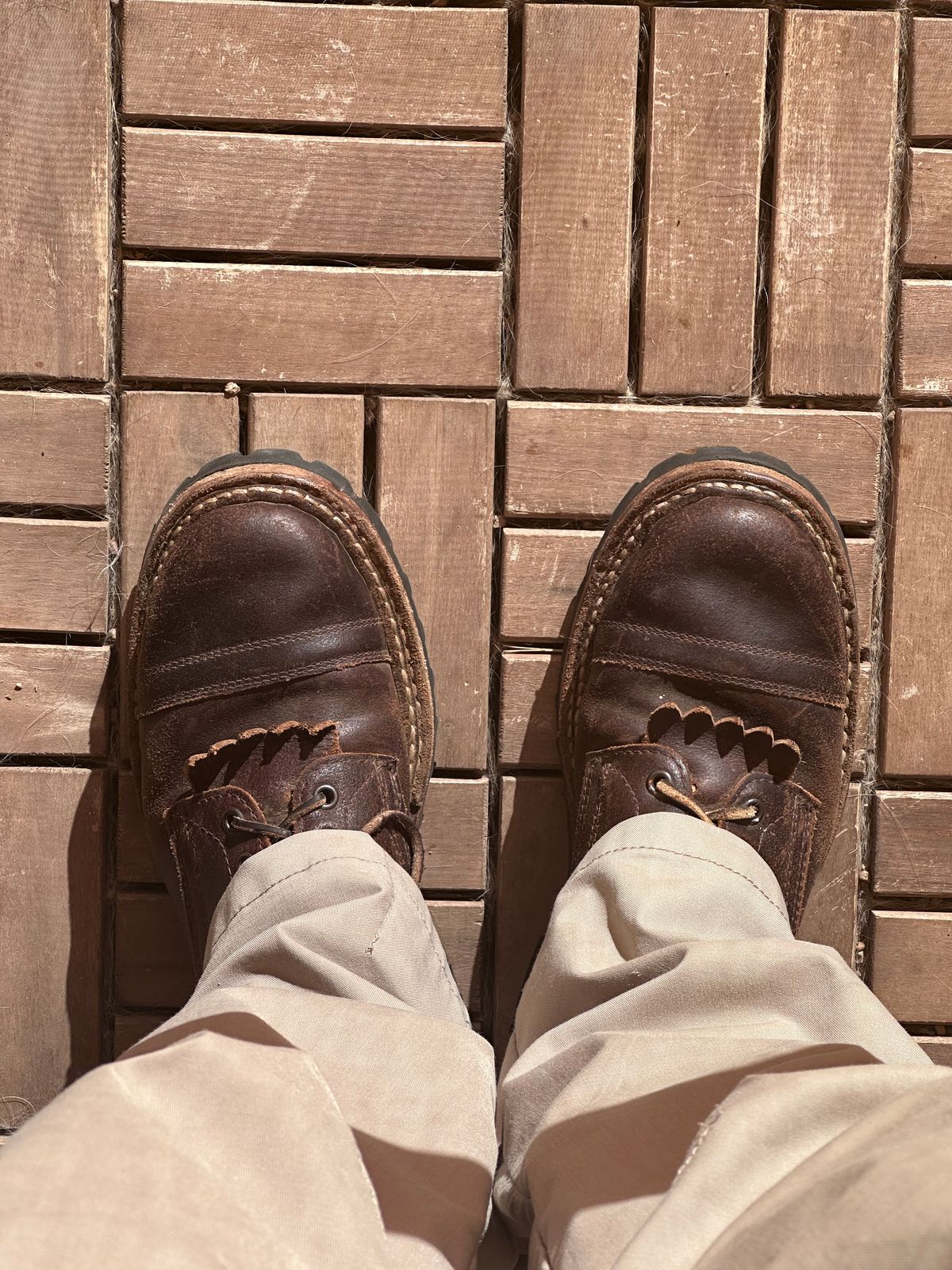 Photo by AndrewsBoots on January 16, 2025 of the White's Custom Model in Horween Cinnamon Waxed Flesh.