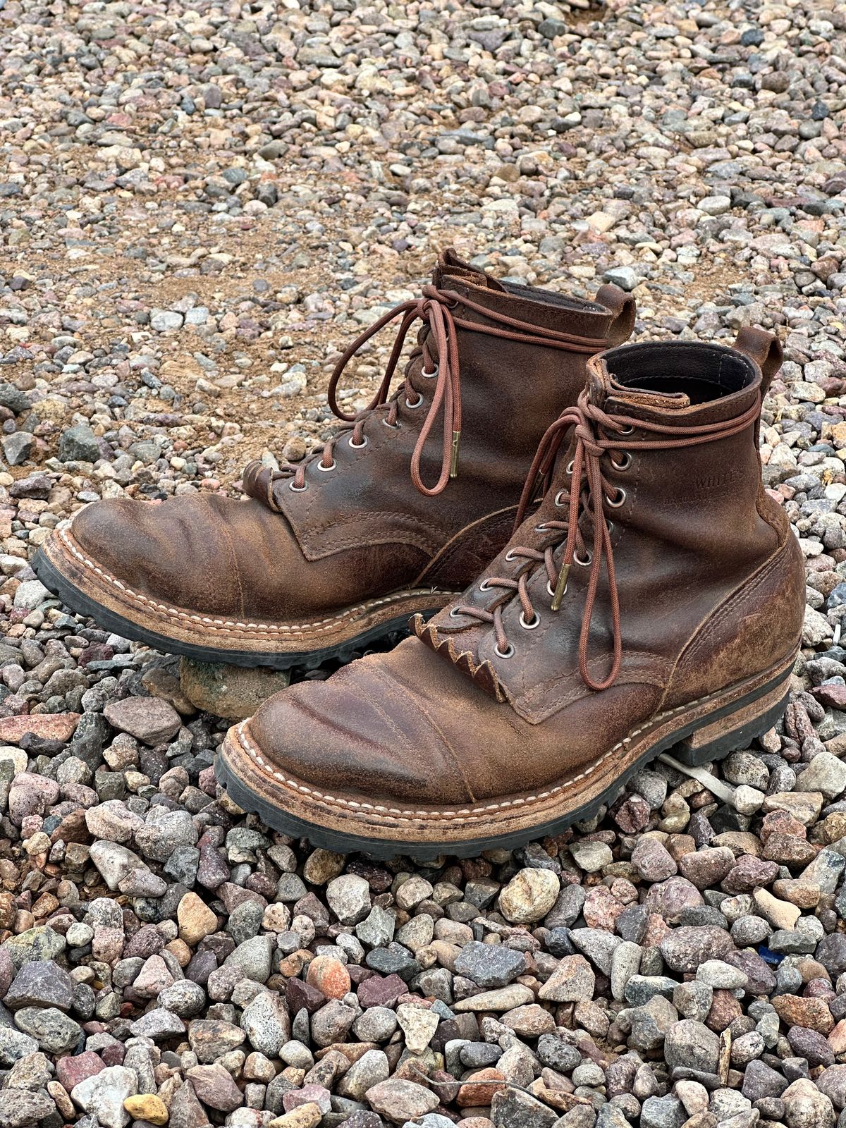 Photo by AndrewsBoots on January 1, 2026 of the White's Custom Model in Horween Cinnamon Waxed Flesh.