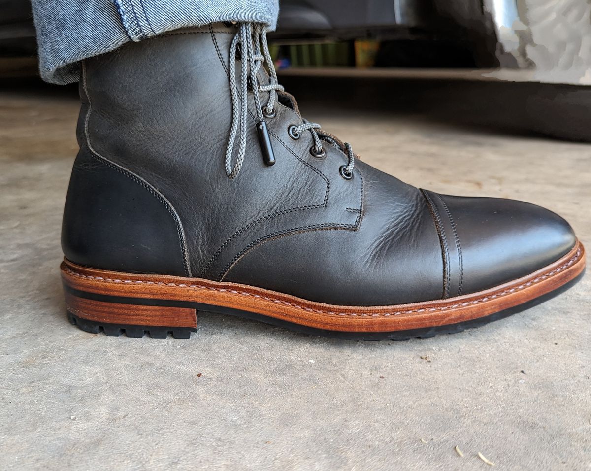 Photo by cowcrapper on June 8, 2024 of the Blkbrd Shoemaker Dixon Cap Toe Derby Boot in Black Pullup.