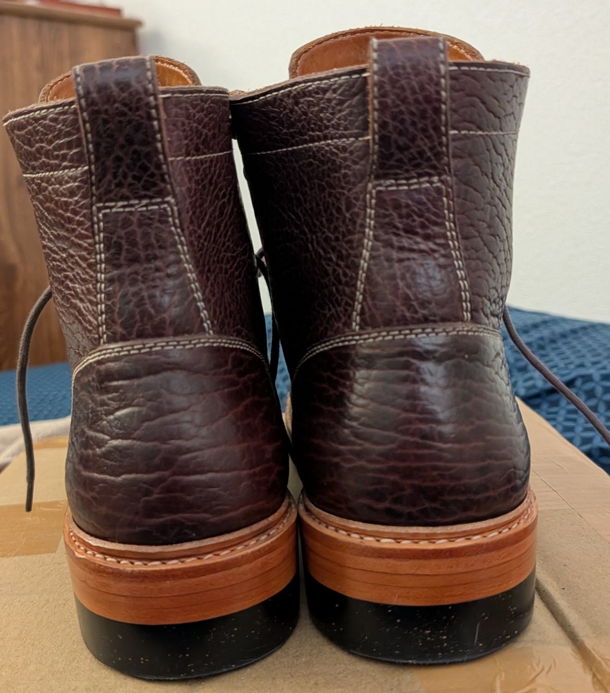 Photo by cowcrapper on March 17, 2026 of the Blkbrd Shoemaker Dixon-Z in Law Tanning Mahogany Big Horn Shrunken Bison.