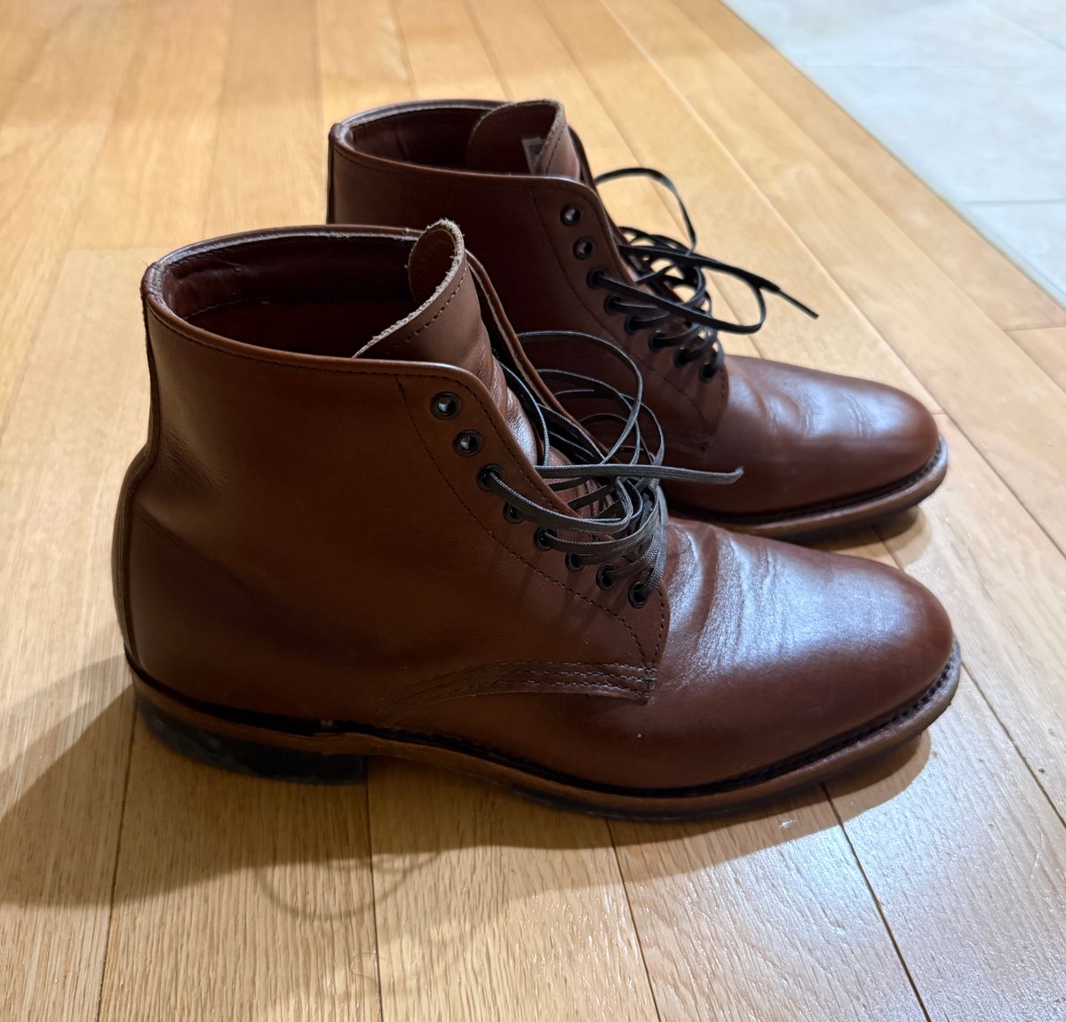 Photo by angeloa0072 on January 6, 2026 of the Red Wing Williston 9435 in S.B. Foot Teak Featherstone.