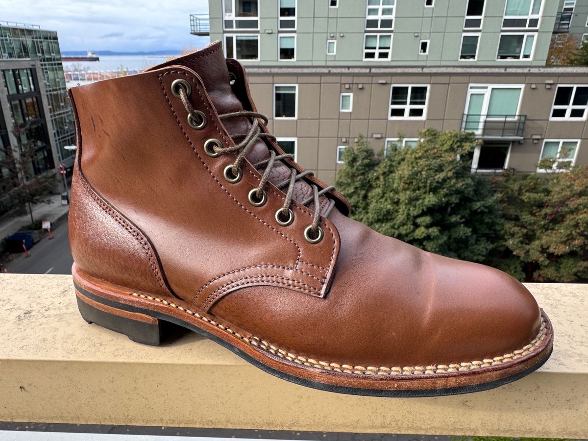 Photo by JGHutch on October 31, 2024 of the Viberg Service Boot in Horween Brown Waxed Flesh.
