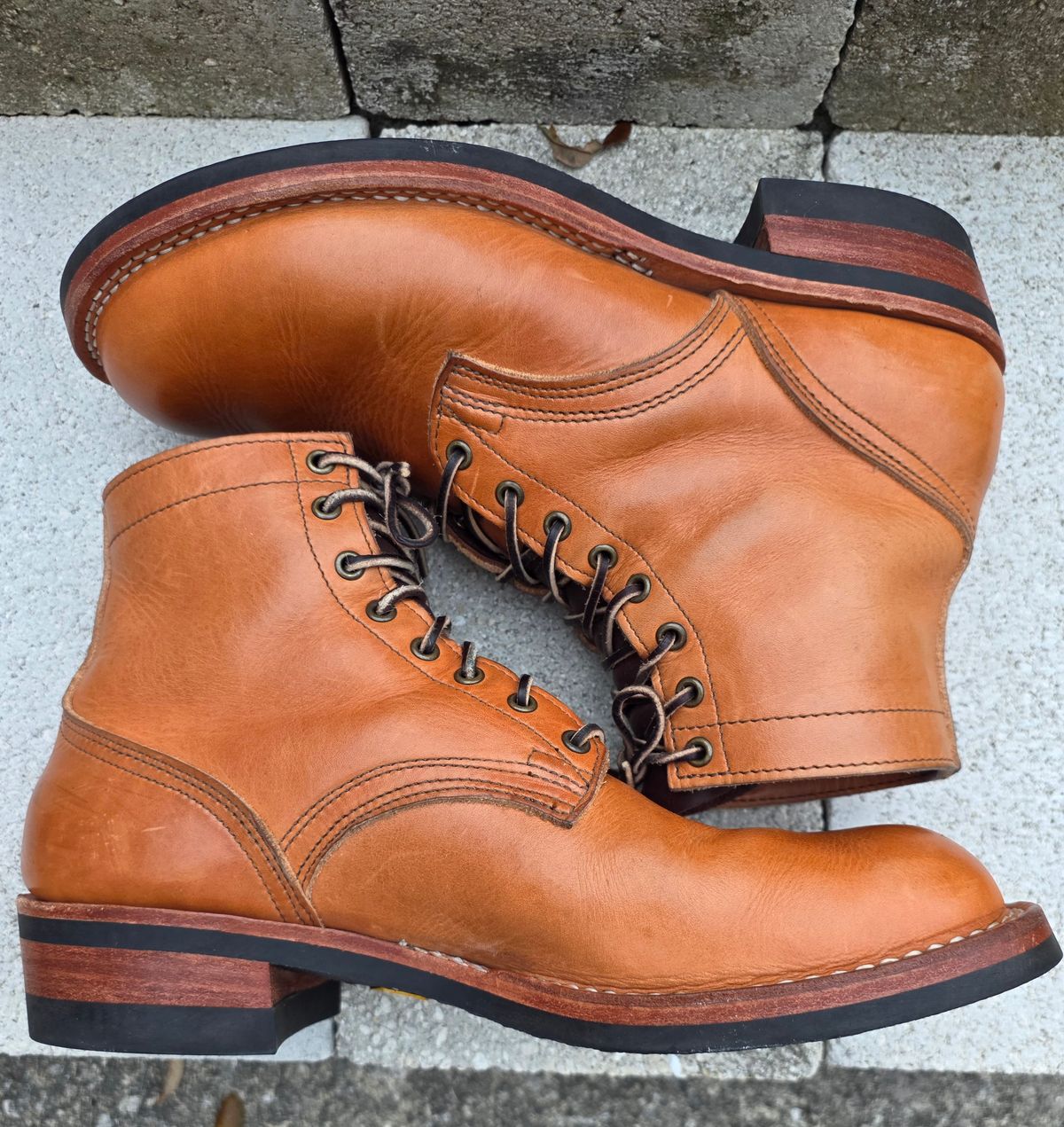 Photo by 83cane on March 3, 2026 of the Nicks DomePro in Horween Light Natural Dublin.