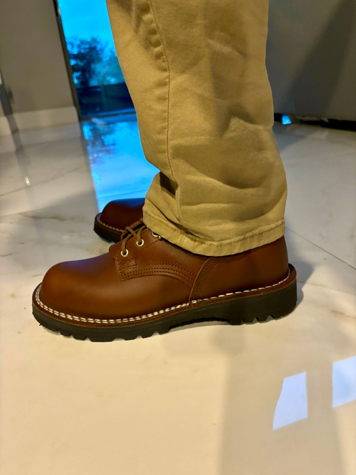 Photo by StitchedNeat on November 7, 2024 of the Nicks Ridgeline Hiking Boot in Seidel 1964 Brown.