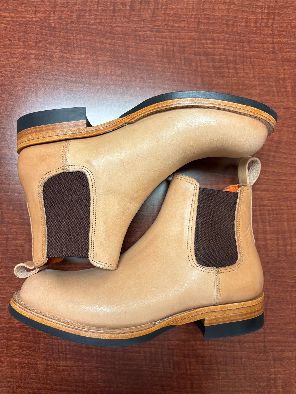 Photo by StitchedNeat on October 1, 2025 of the Bordon Isidro in Wickett & Craig Natural Veg Tan.