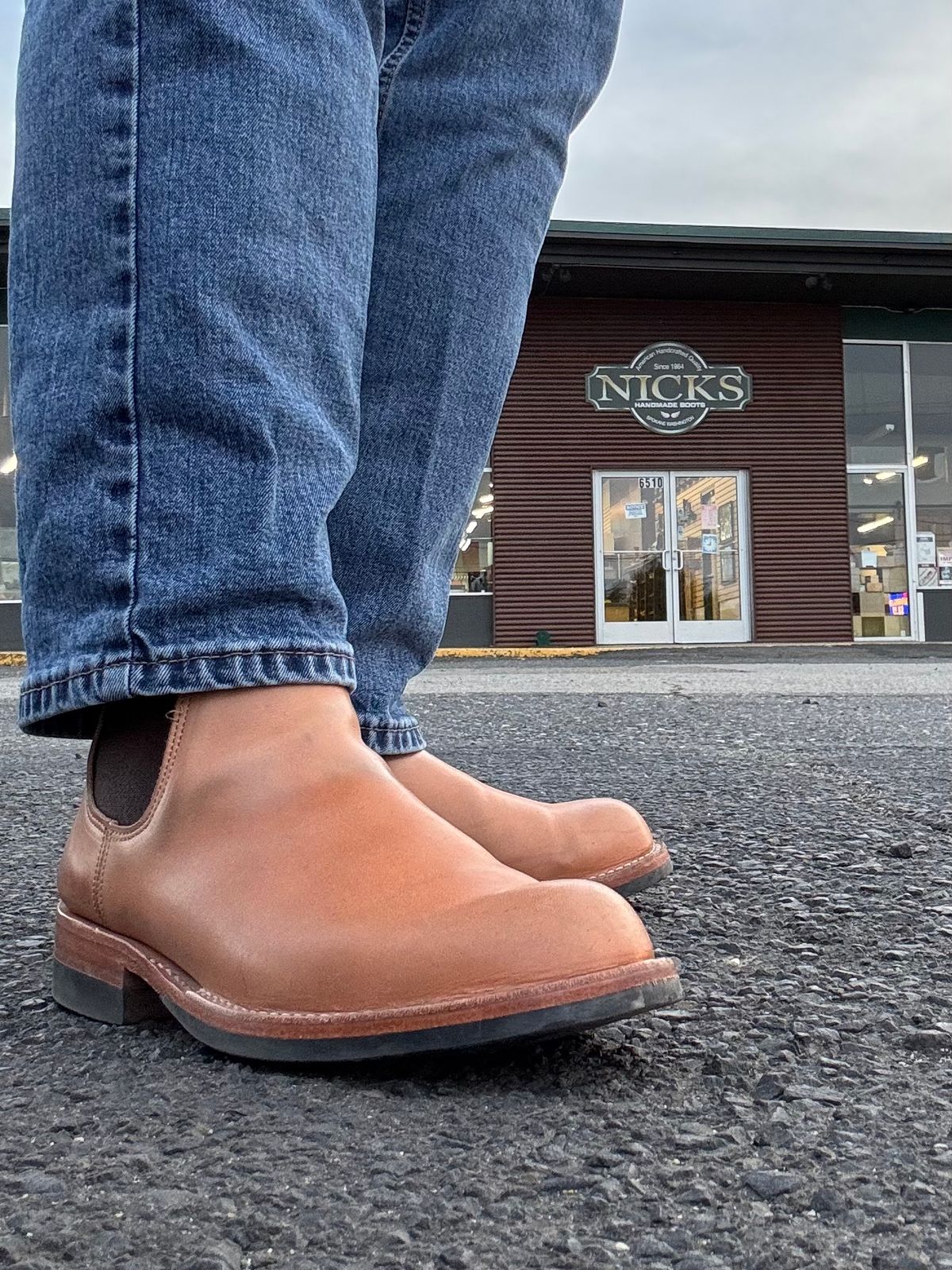 Photo by StitchedNeat on October 24, 2025 of the Bordon Isidro in Wickett & Craig Natural Veg Tan.