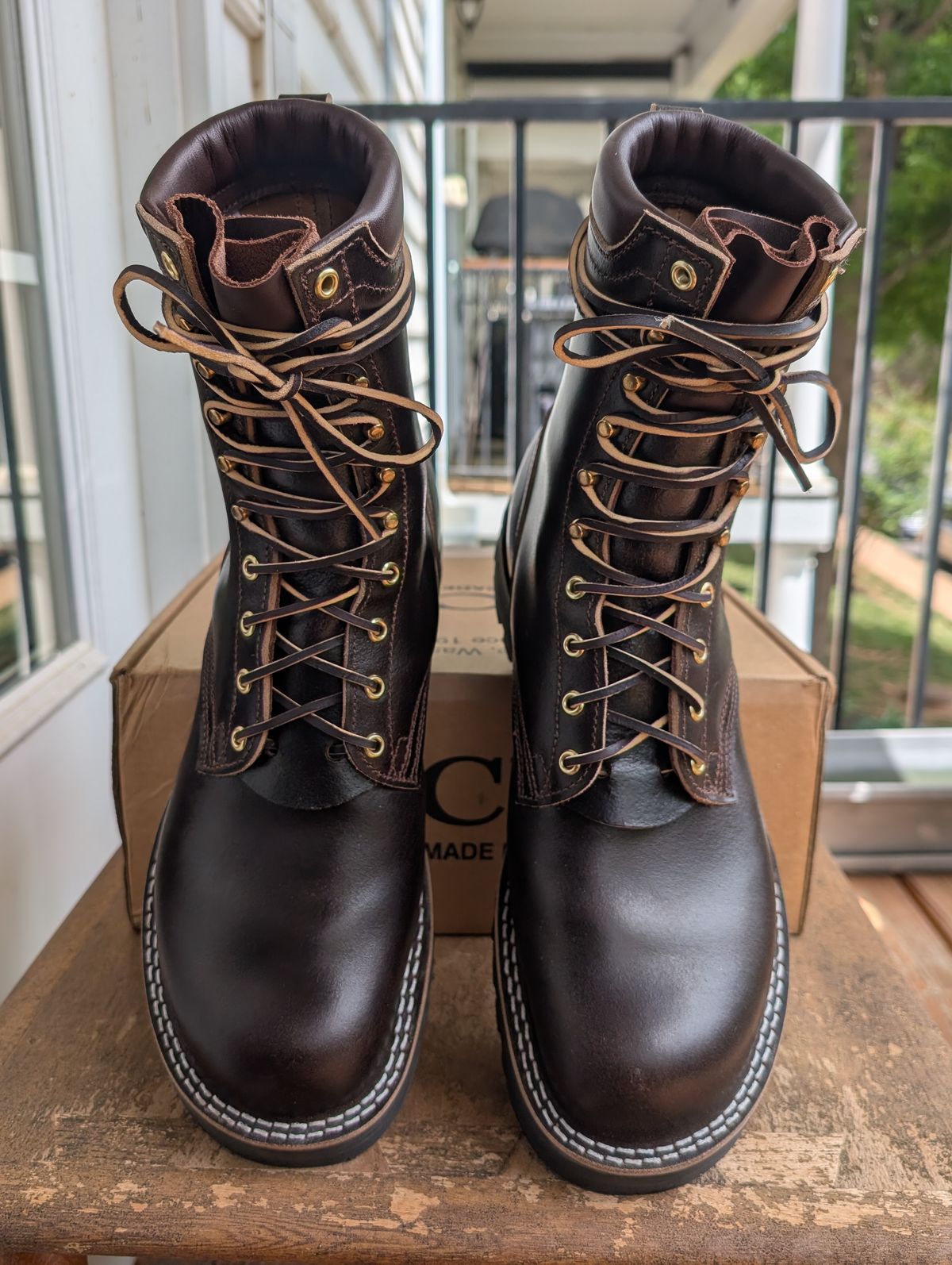 Photo by SteelyDanzig on May 2, 2026 of the Nicks Turnbull in Horween Brown Waxed Flesh.