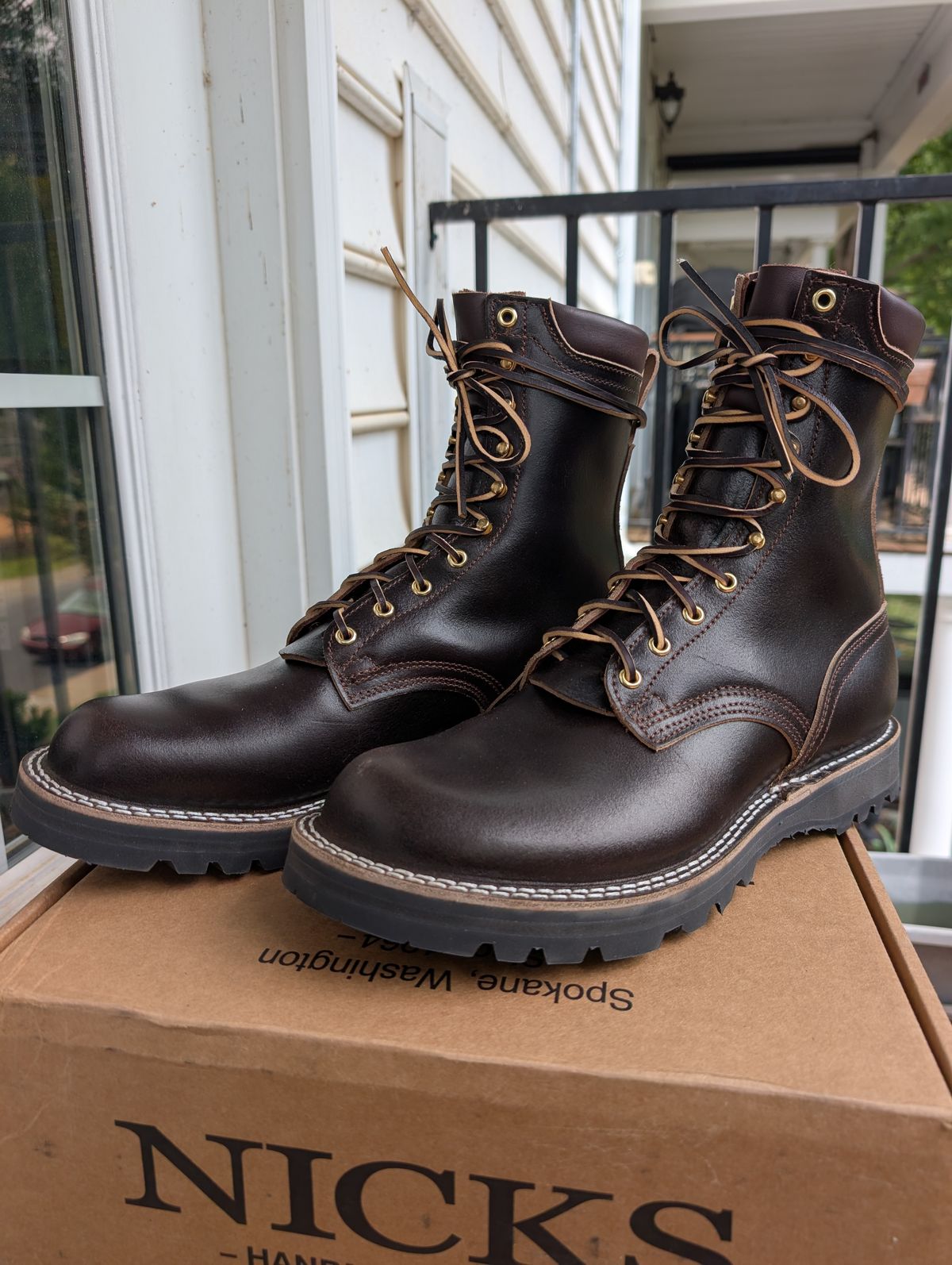 Photo by SteelyDanzig on May 2, 2026 of the Nicks Turnbull in Horween Brown Waxed Flesh.