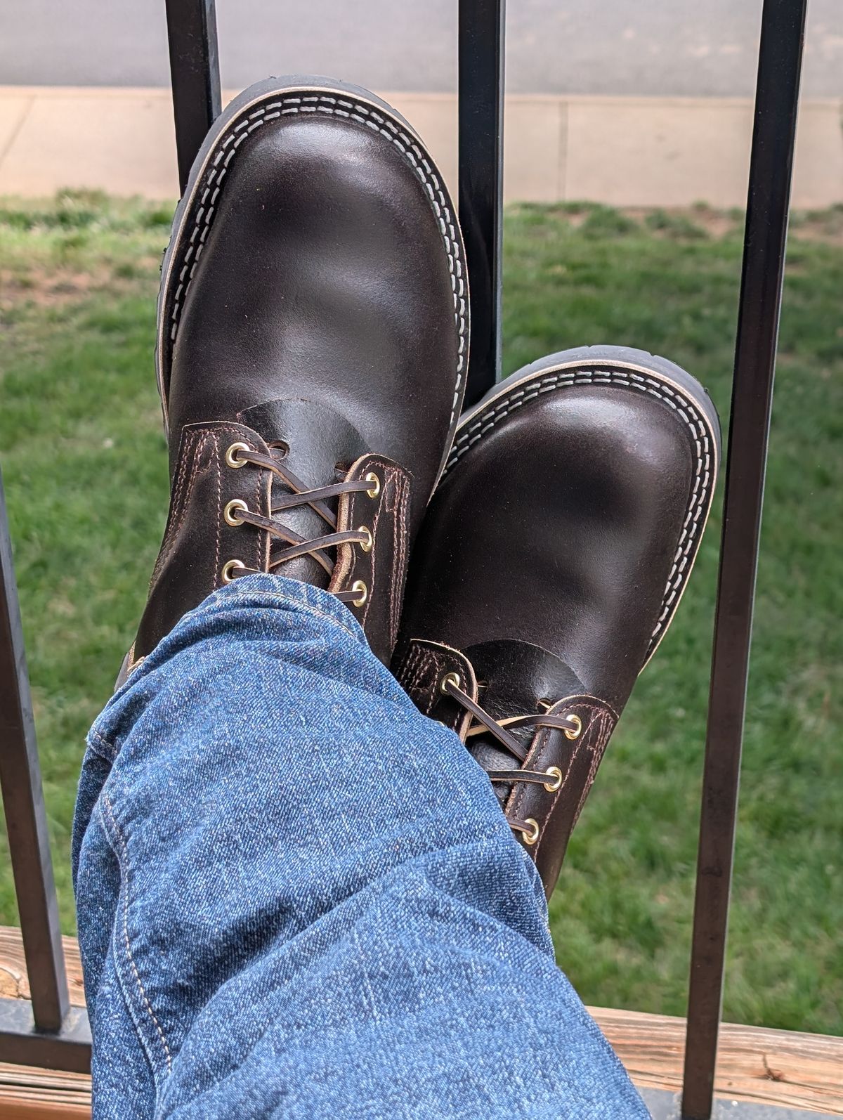 Photo by SteelyDanzig on May 2, 2026 of the Nicks Turnbull in Horween Brown Waxed Flesh.