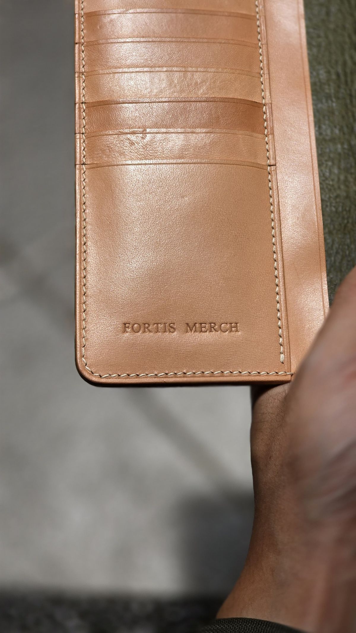 Photo by julio_archieve on September 30, 2025 of the Fortis Boots Long Wallet in Badalassi Carlo Oliva Pueblo.