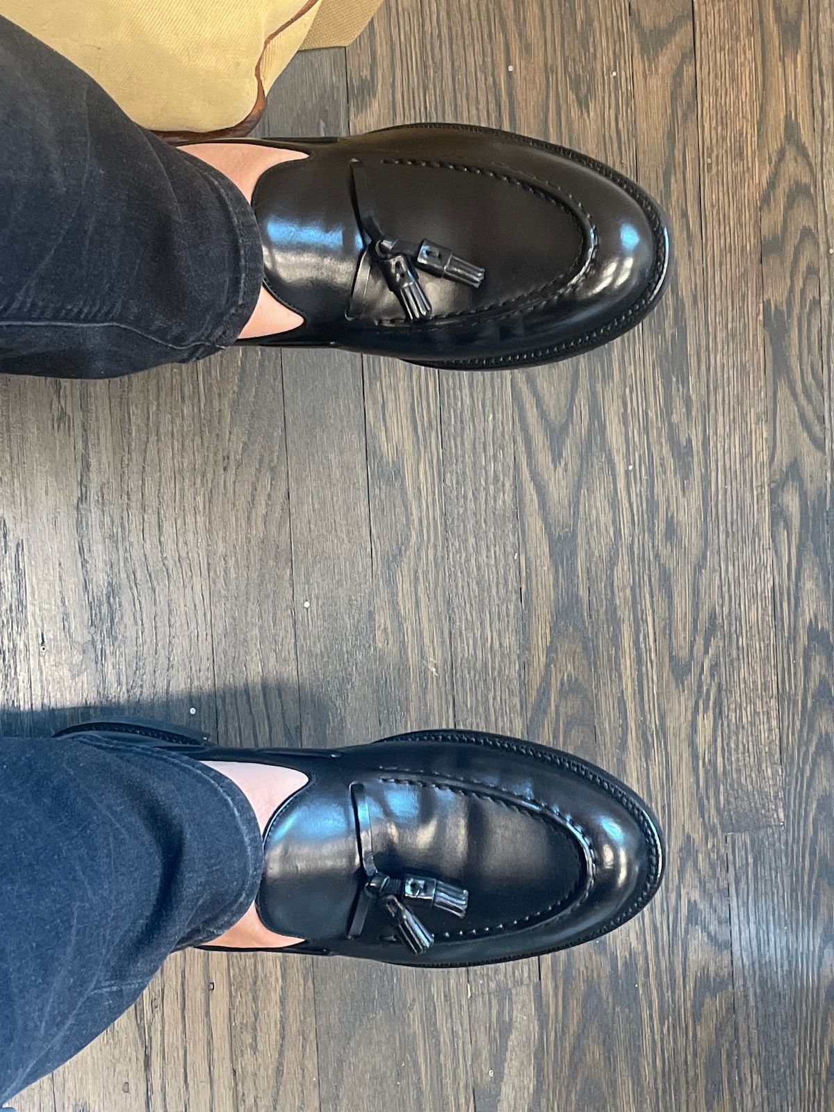 Photo by Riott on June 6, 2023 of the Grant Stone Tassel Loafer in D'Annonay Black Calf.