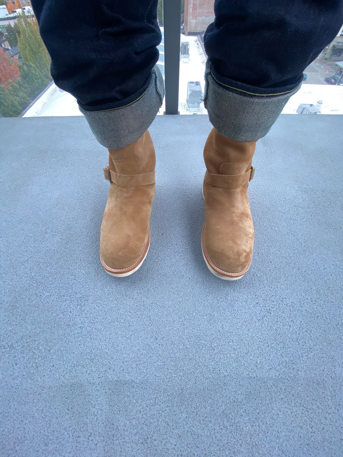 Photo by IndigoJones on October 20, 2024 of the Crush On Retro Engineer Boot 9013 in Suede Beige.