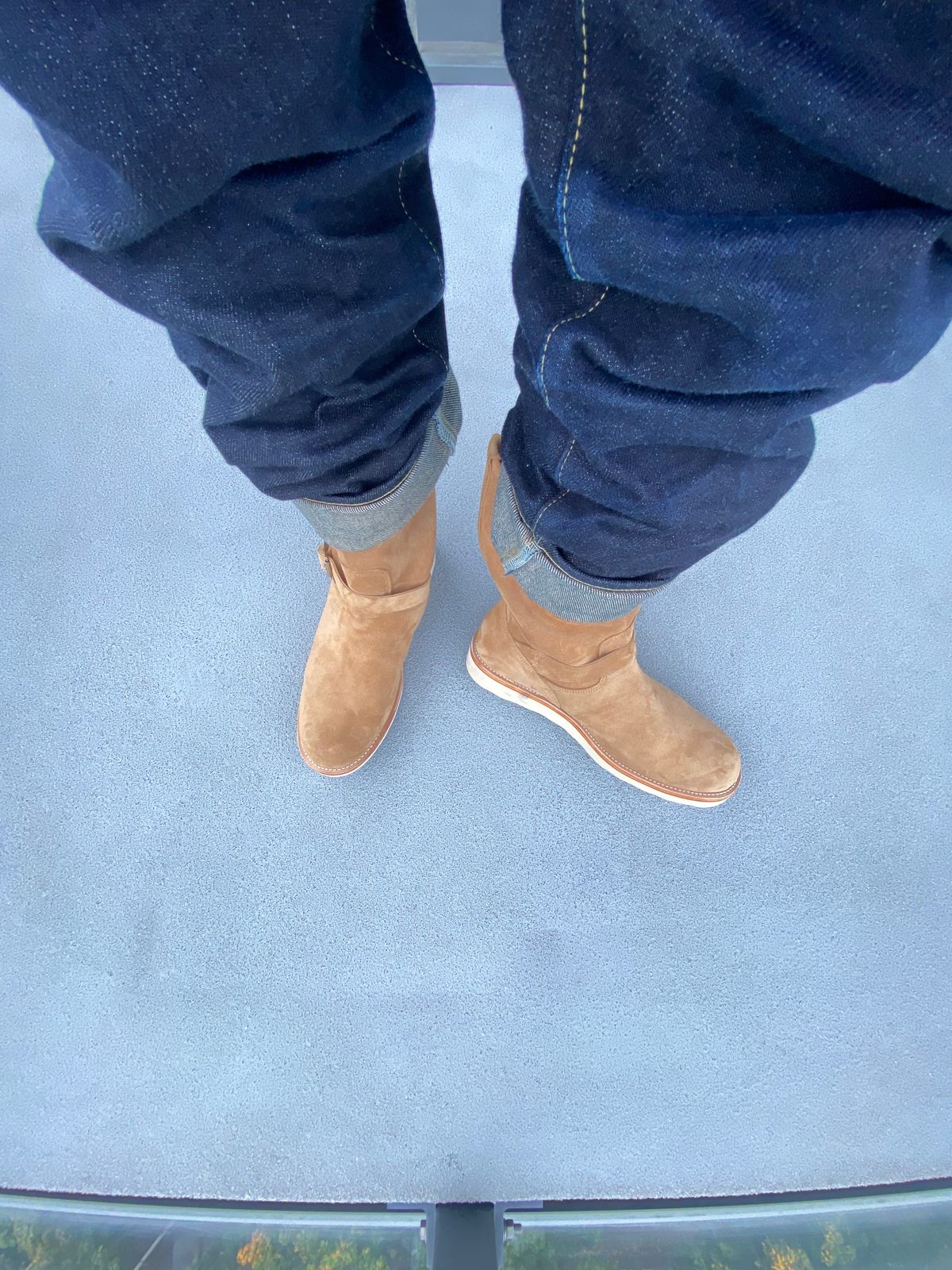 Photo by IndigoJones on October 20, 2024 of the Crush On Retro Engineer Boot 9013 in Suede Beige.