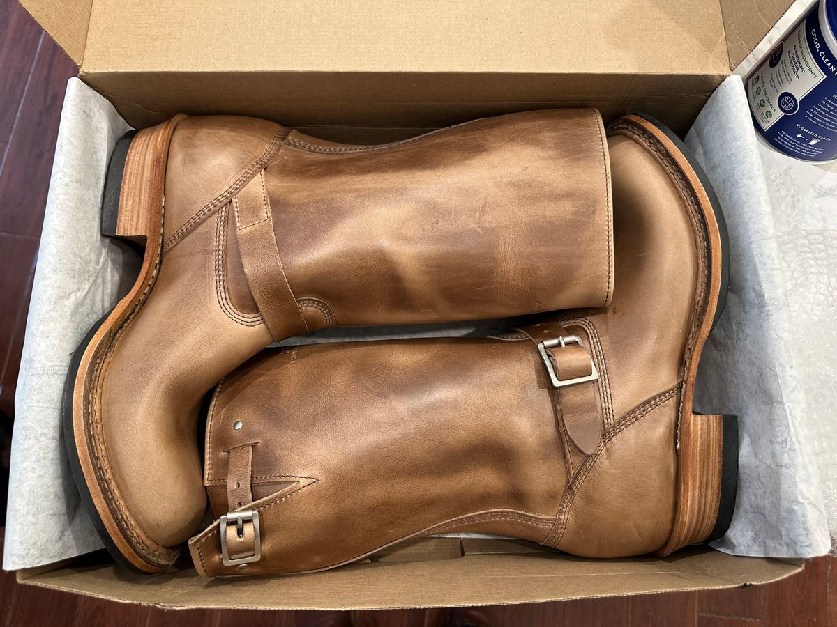 Photo by biggy545 on April 21, 2026 of the White's Nomad Engineer Boots in Horween Natural Chromexcel.