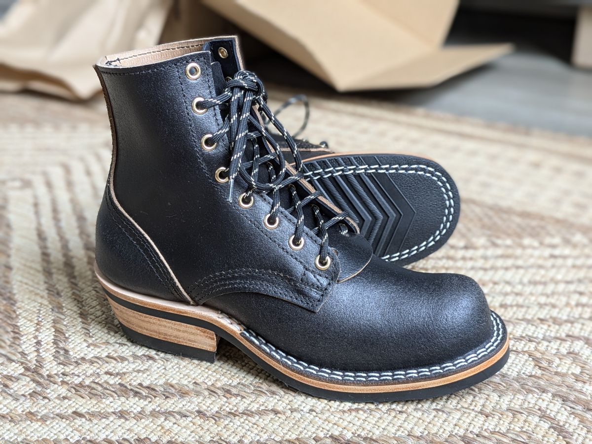 Photo by UnpackedC on January 27, 2025 of the Nicks Prospector in Horween Black Waxed Flesh.