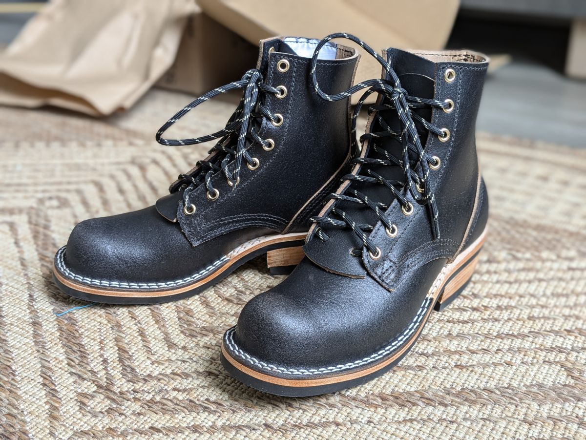 Photo by UnpackedC on January 27, 2025 of the Nicks Prospector in Horween Black Waxed Flesh.