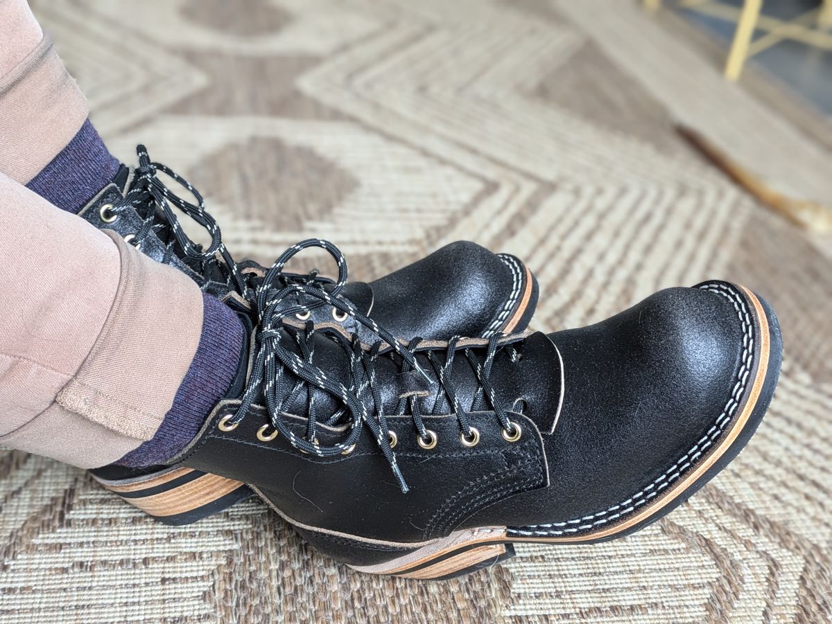Photo by UnpackedC on January 30, 2025 of the Nicks Prospector in Horween Black Waxed Flesh.