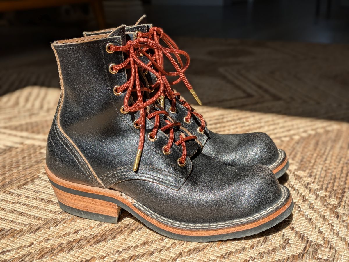 Photo by UnpackedC on April 28, 2025 of the Nicks Prospector in Horween Black Waxed Flesh.