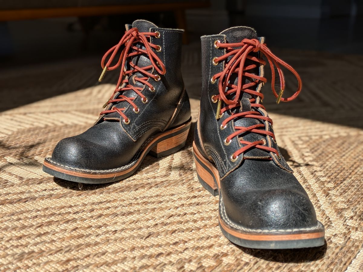 Photo by UnpackedC on April 28, 2025 of the Nicks Prospector in Horween Black Waxed Flesh.