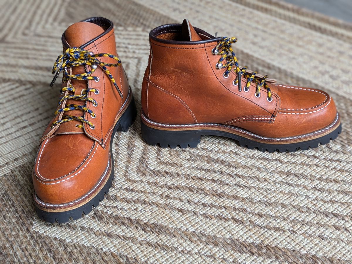 Photo by UnpackedC on April 16, 2025 of the Red Wing 6-Inch Classic Moc in S.B. Foot Oro Legacy.