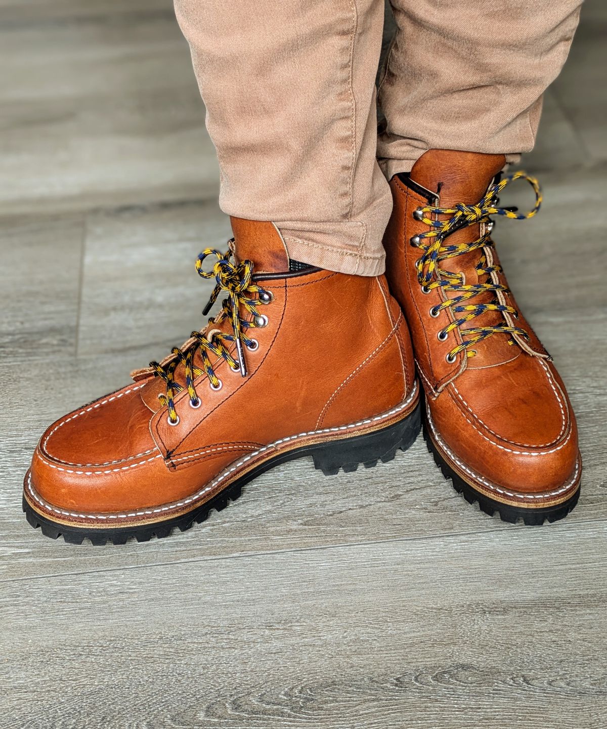 Photo by UnpackedC on April 16, 2025 of the Red Wing 6-Inch Classic Moc in S.B. Foot Oro Legacy.