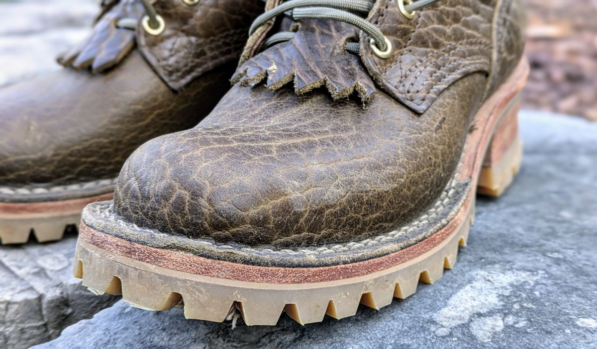 Photo by UnpackedC on May 10, 2025 of the Nicks Urban Logger in Law Tanning Olive Smooth Shruken Bison.