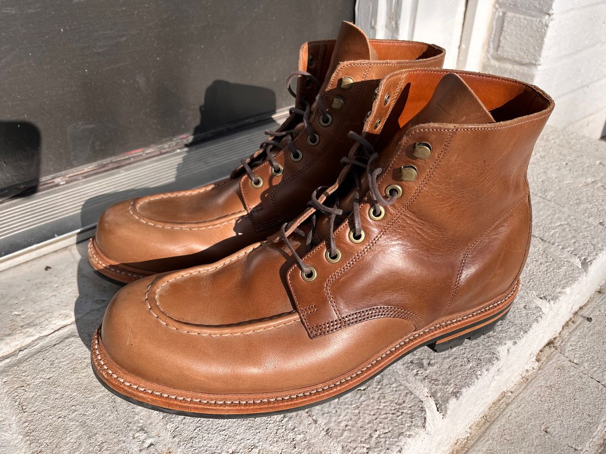 Photo by jameshd37 on March 6, 2024 of the Grant Stone Brass Boot in Horween Dune Chromexcel.