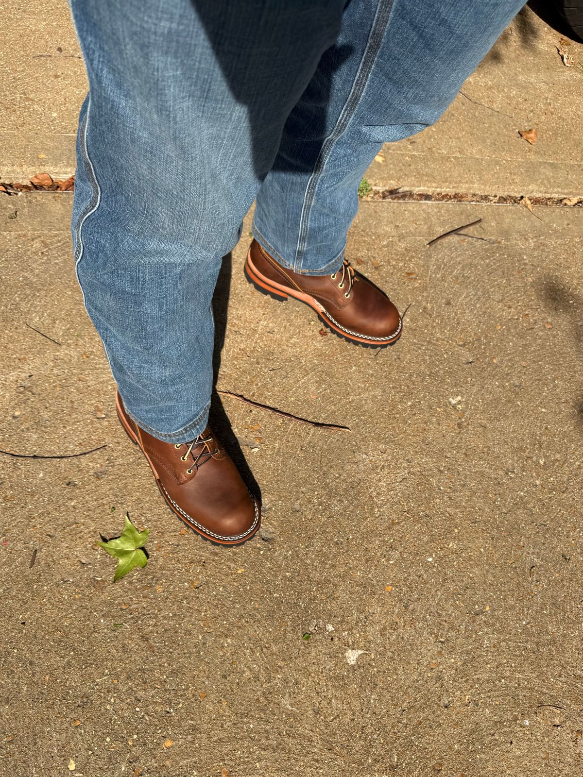 Photo by mattwaldo on July 30, 2025 of the Nicks Overlander in Horween Orange Predator.