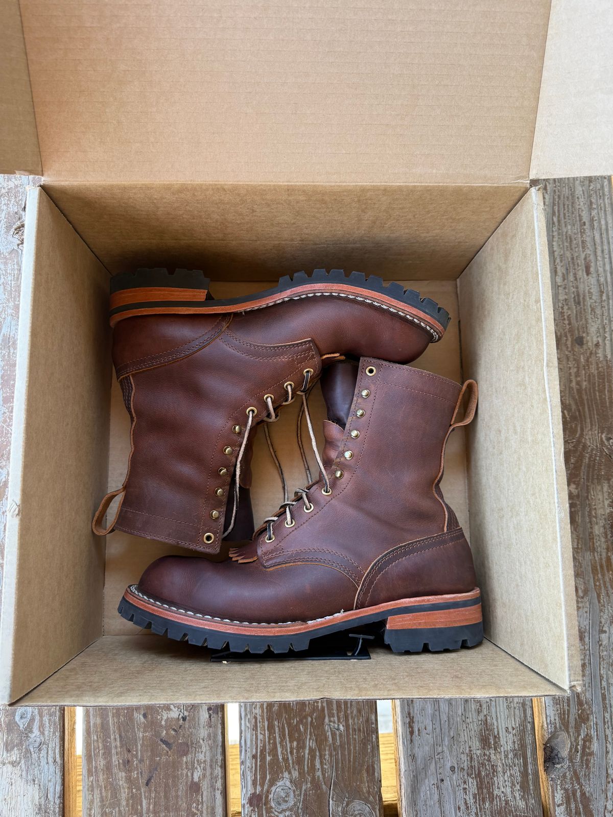 Photo by mattwaldo on August 29, 2025 of the Nicks Overlander in Horween Orange Predator.