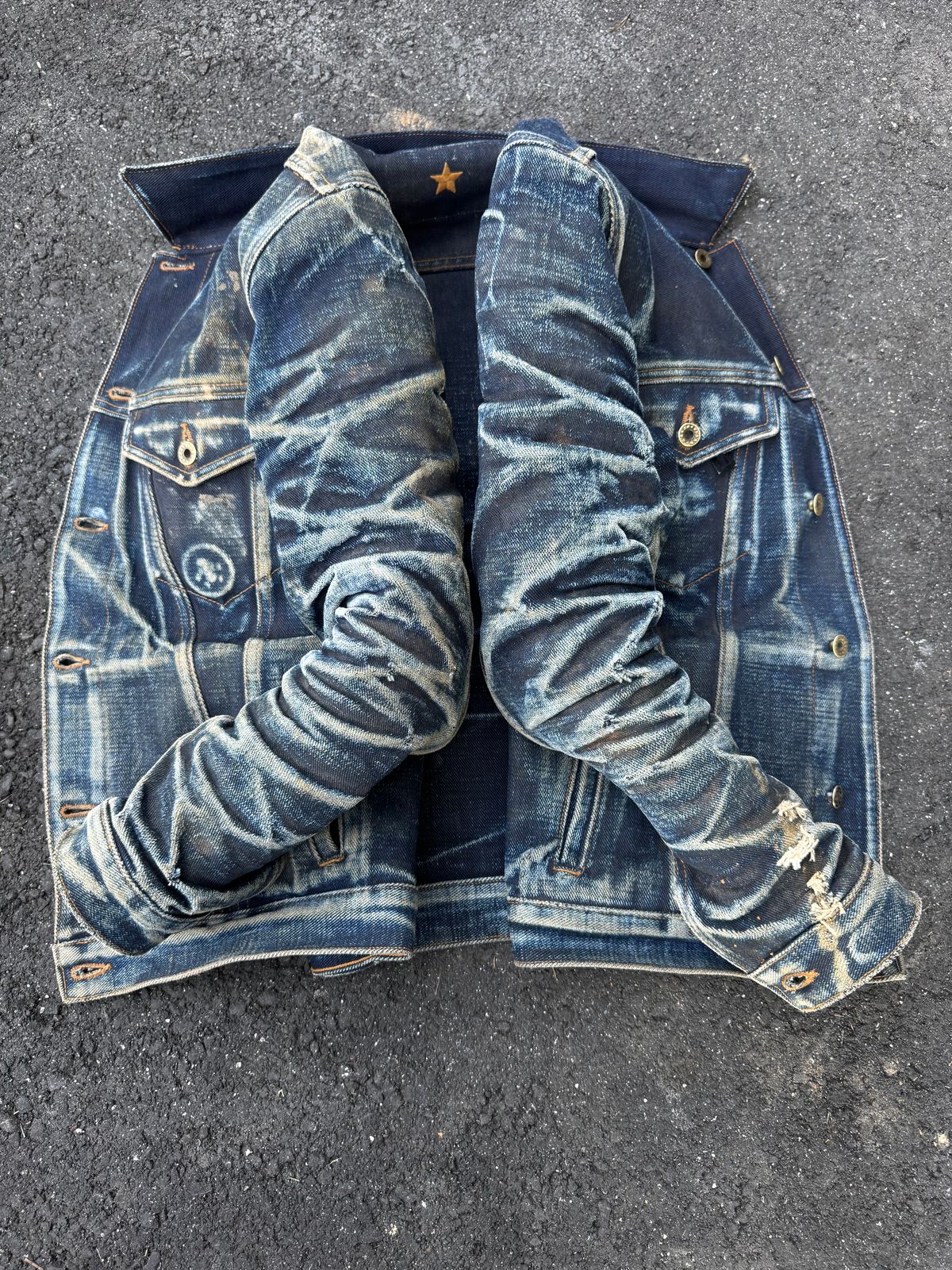 Photo by ericxj99 on April 16, 2026 of the Brave Star Ironside 21.5oz Frankenstein in 22oz Denim.