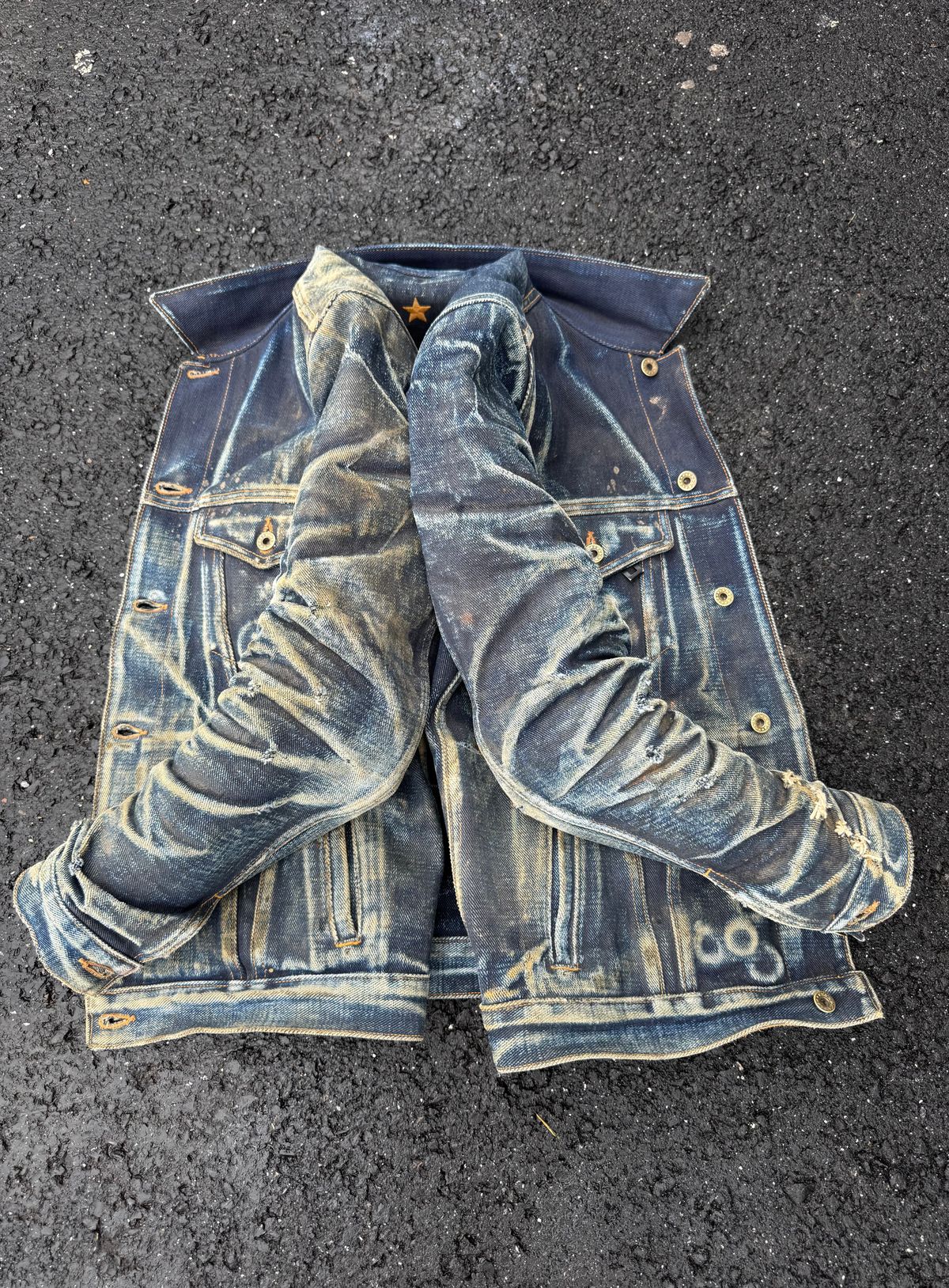 Photo by ericxj99 on April 25, 2026 of the Brave Star Ironside 21.5oz Frankenstein in 22oz Denim.