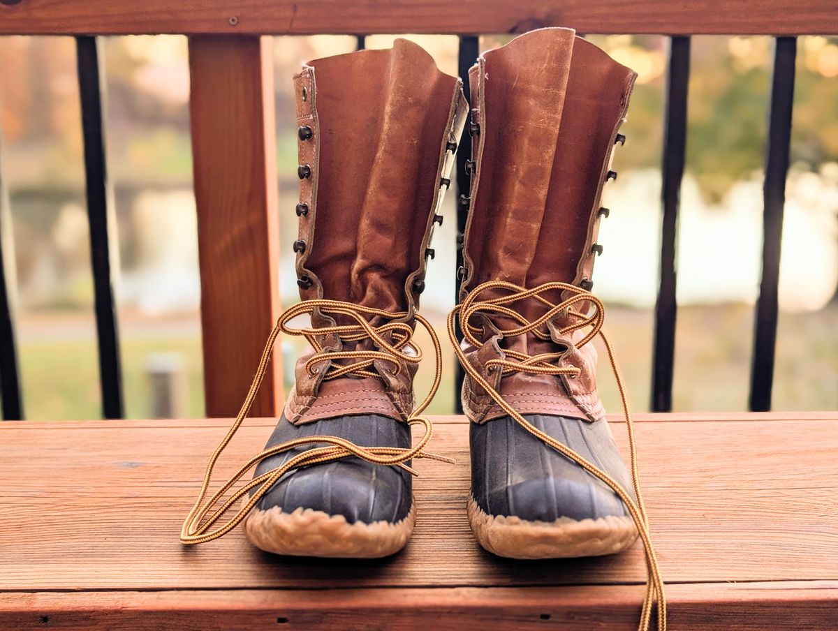 Photo by feetpics on November 5, 2025 of the L.L.Bean Maine Hunting Shoe 12" in Unknown Leather.