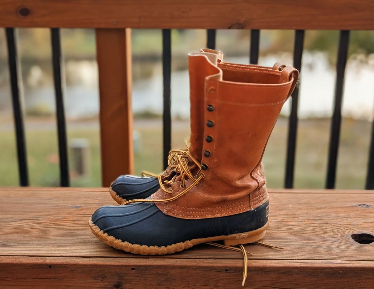 Photo by feetpics on November 5, 2025 of the L.L.Bean Maine Hunting Shoe 12" in Unknown Leather.