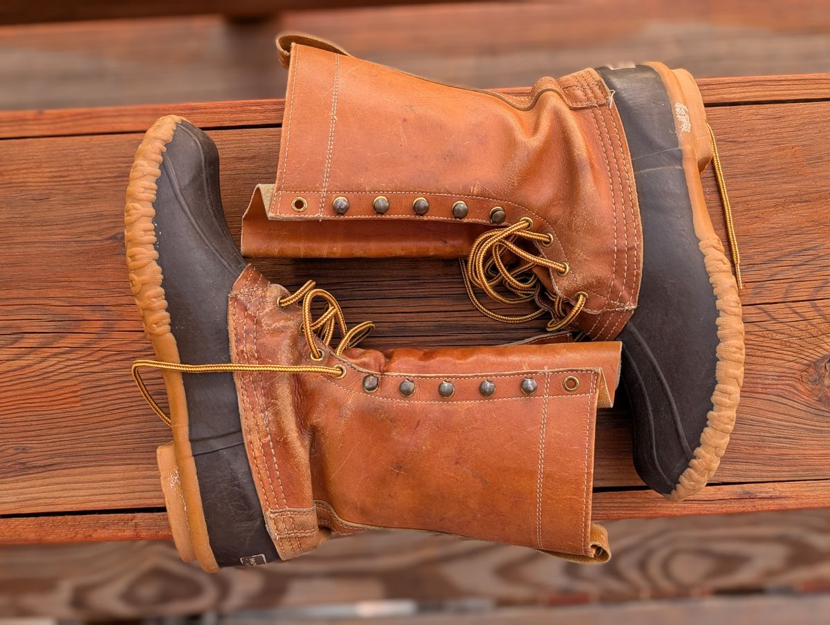 Photo by feetpics on November 5, 2025 of the L.L.Bean Maine Hunting Shoe 12" in Unknown Leather.