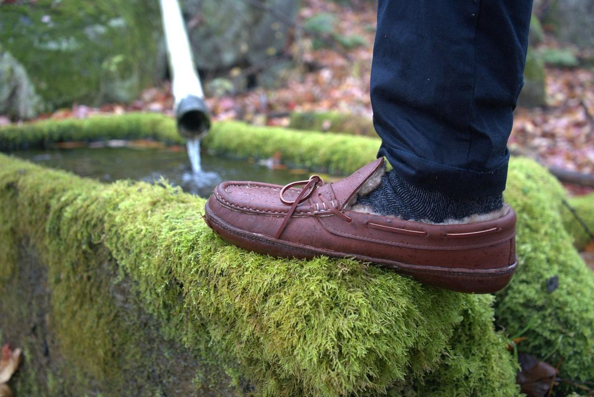 Photo by feetpics on November 1, 2025 of the Russell Moccasin Co. Shearling Oneida in Full-Grain Timberjack.