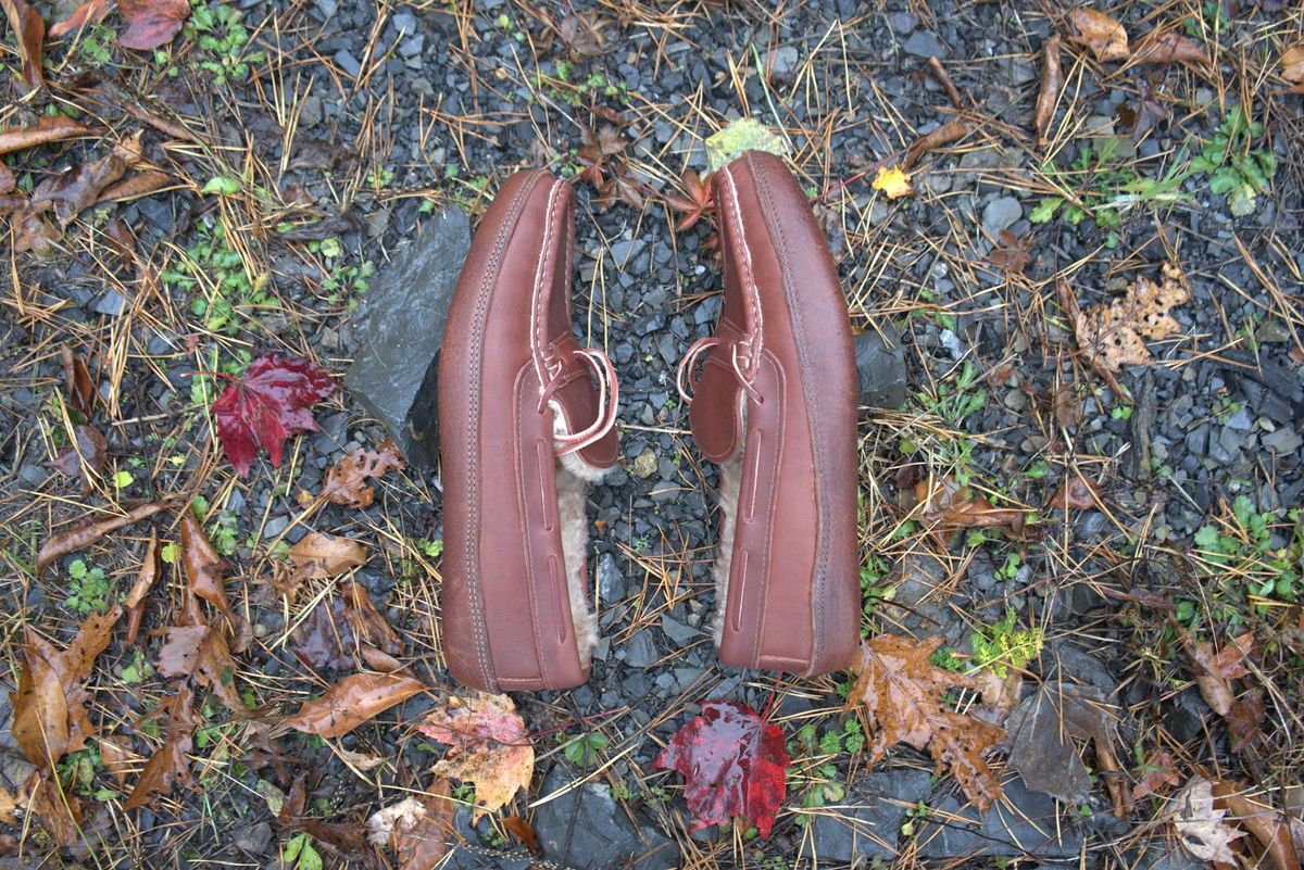 Photo by feetpics on November 1, 2025 of the Russell Moccasin Co. Shearling Oneida in Full-Grain Timberjack.