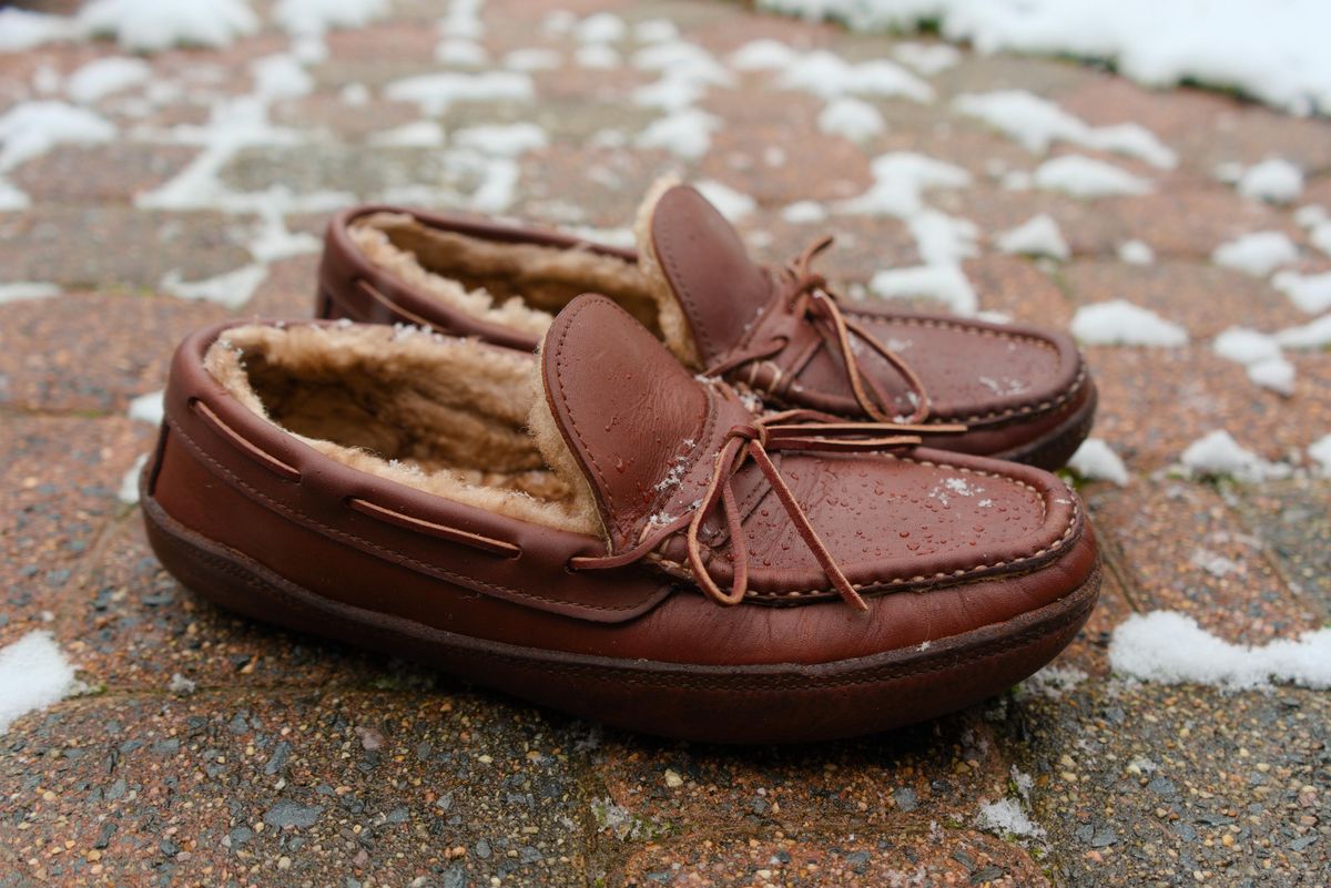 Photo by feetpics on December 5, 2025 of the Russell Moccasin Co. Shearling Oneida in Full-Grain Timberjack.