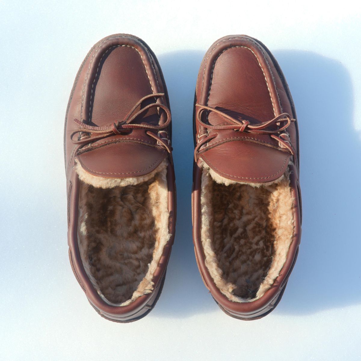 Photo by feetpics on February 1, 2026 of the Russell Moccasin Co. Shearling Oneida in Full-Grain Timberjack.