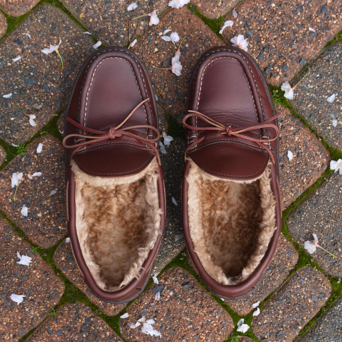 Photo by feetpics on April 5, 2026 of the Russell Moccasin Co. Shearling Oneida in Full-Grain Timberjack.