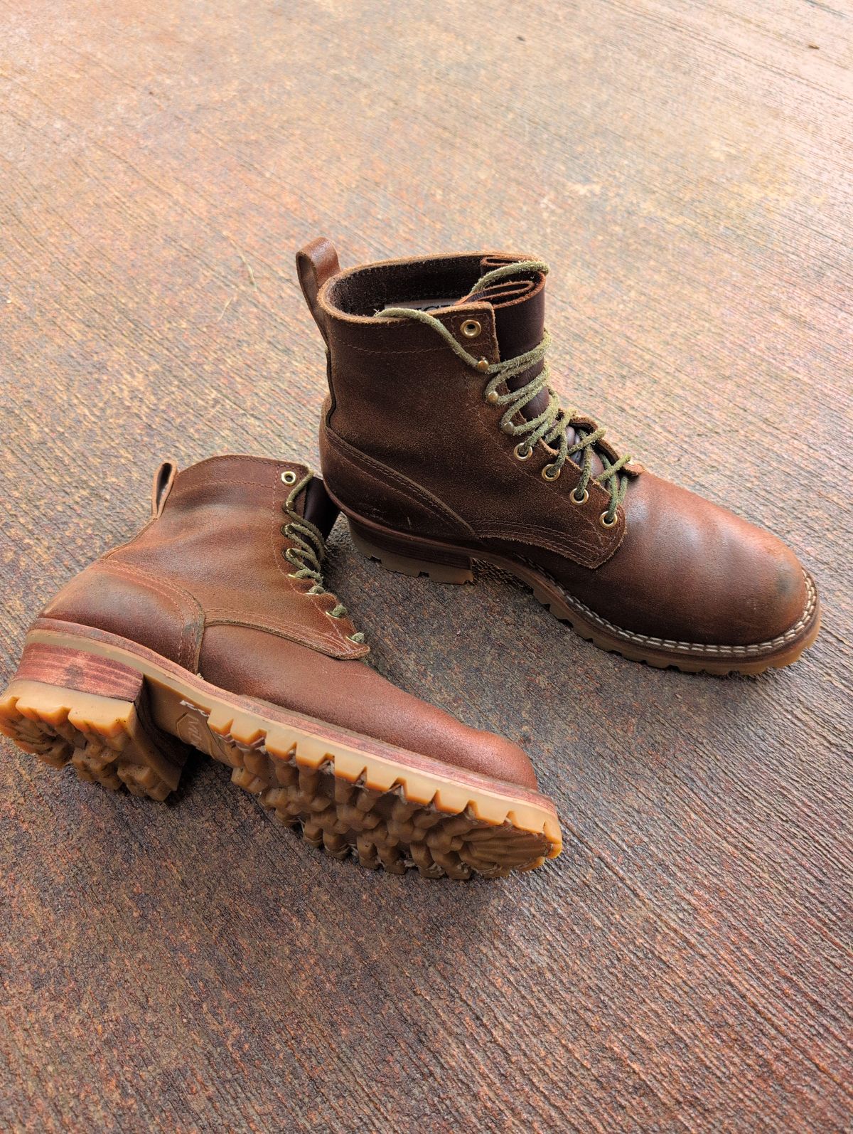 Photo by JoeB on July 30, 2025 of the Nicks Urban Logger in Ember Waxed Flesh.
