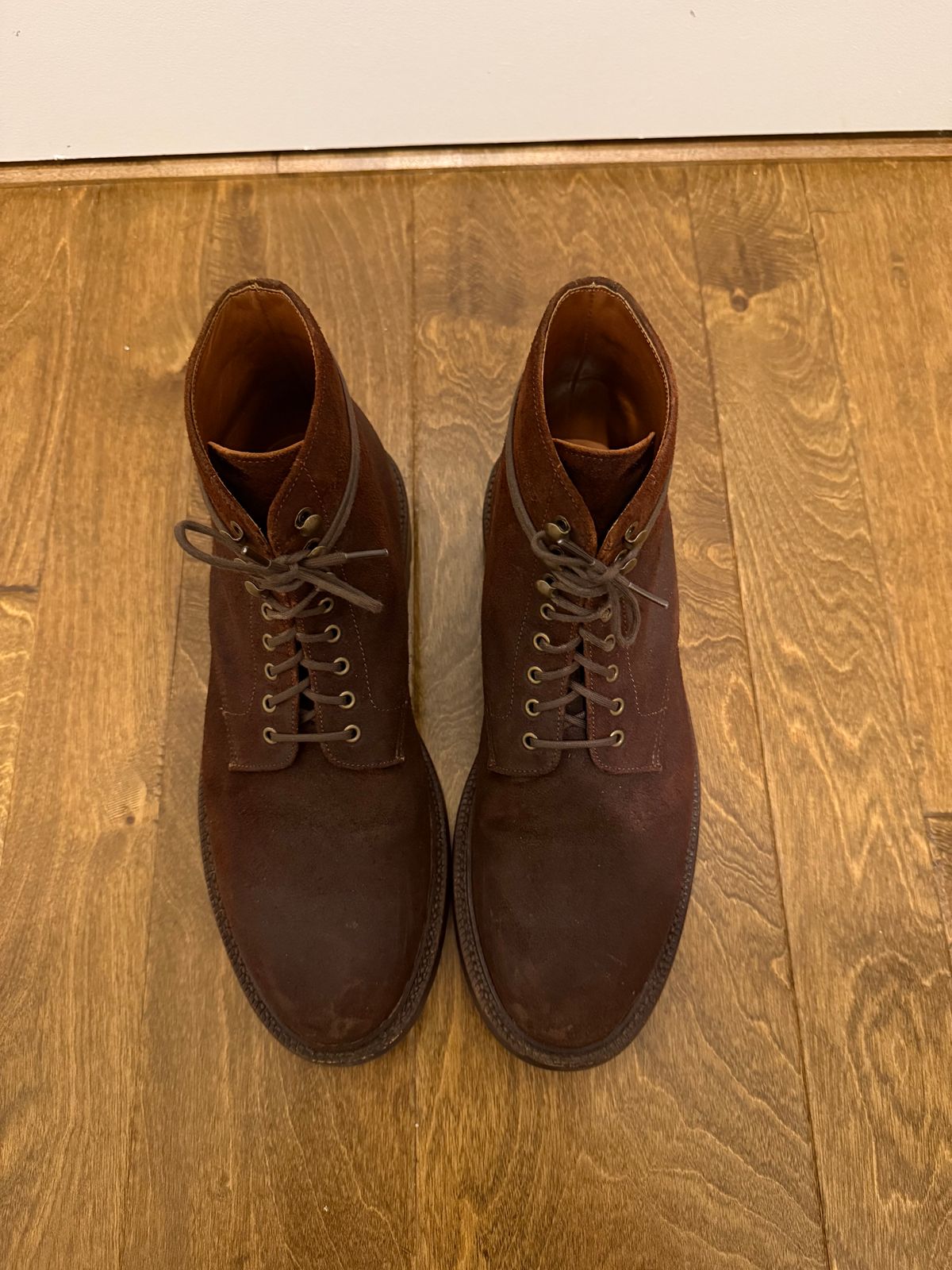 Photo by jingersoll on November 5, 2025 of the Grant Stone Edward Boot in C.F. Stead Dark Oak Roughout.